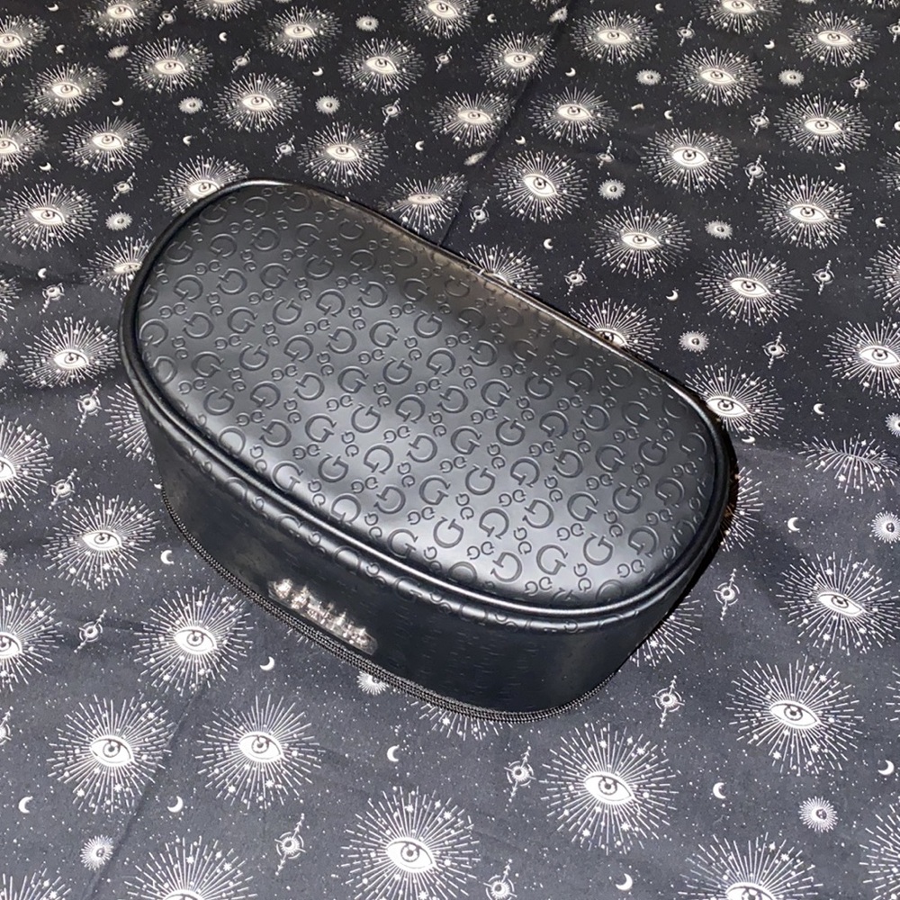 Guess Travel Bag - Picture 6 of 10